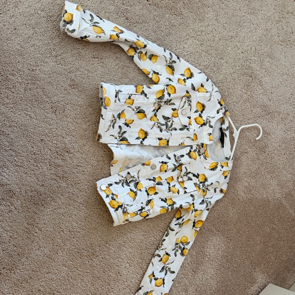 White House Black Market Lemon Print Jean Jacket